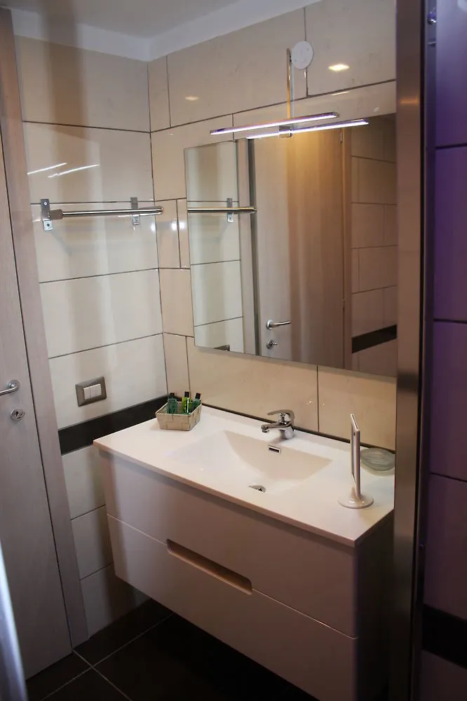 Be Italian Flat Bovio Hotel Napels