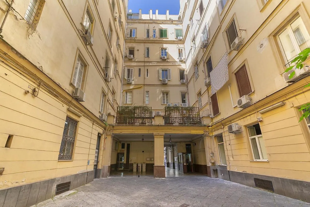 Be Italian Flat Bovio Hotel Napels Gasthuis