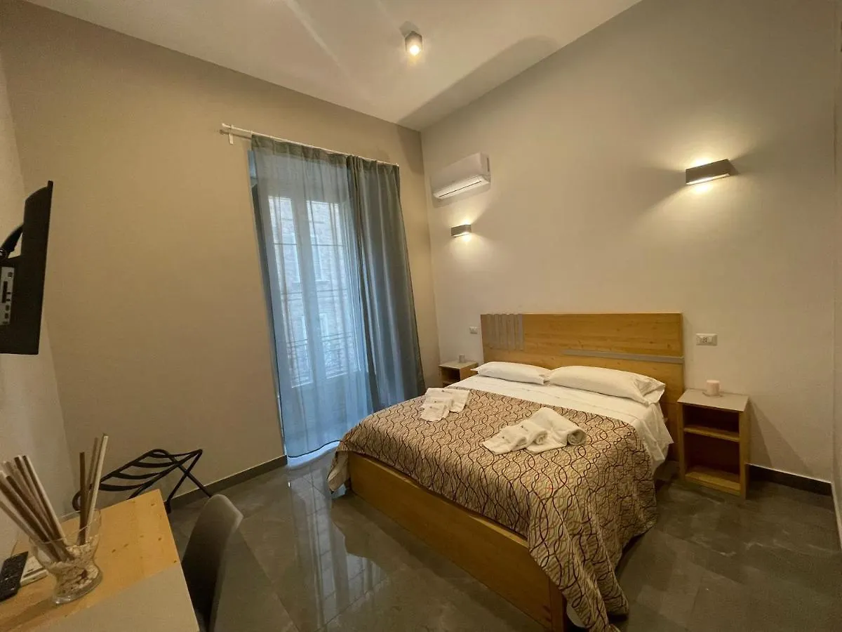 *** Affittacamere Hotel Be Italian Flat Bovio Napoli Italia
