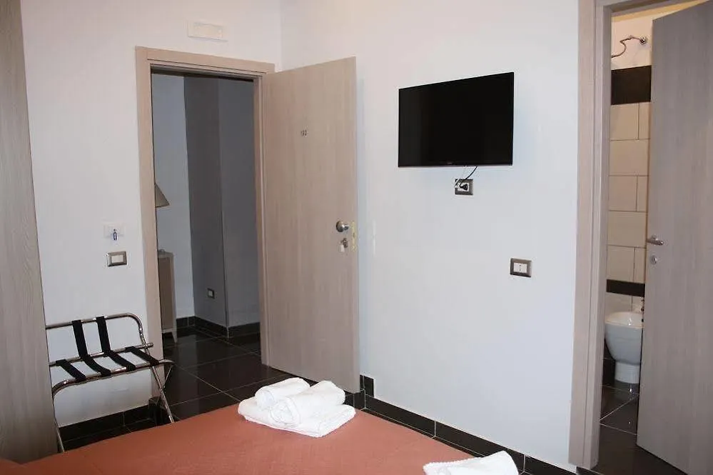 *** Affittacamere Hotel Be Italian Flat Bovio Napoli Italia