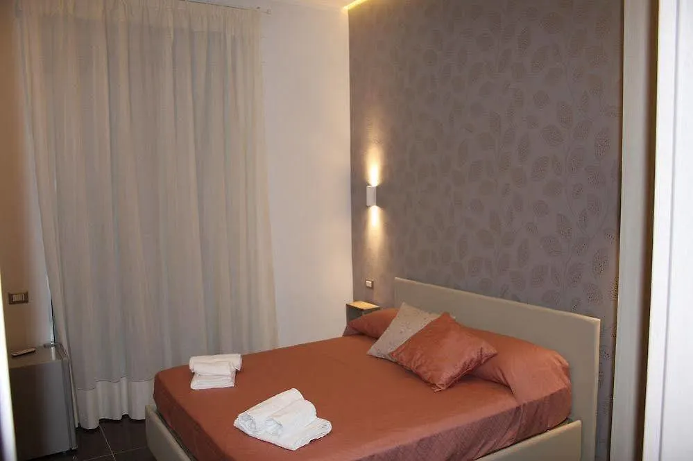 Hotel Be Italian Flat Bovio Napoli 3*,