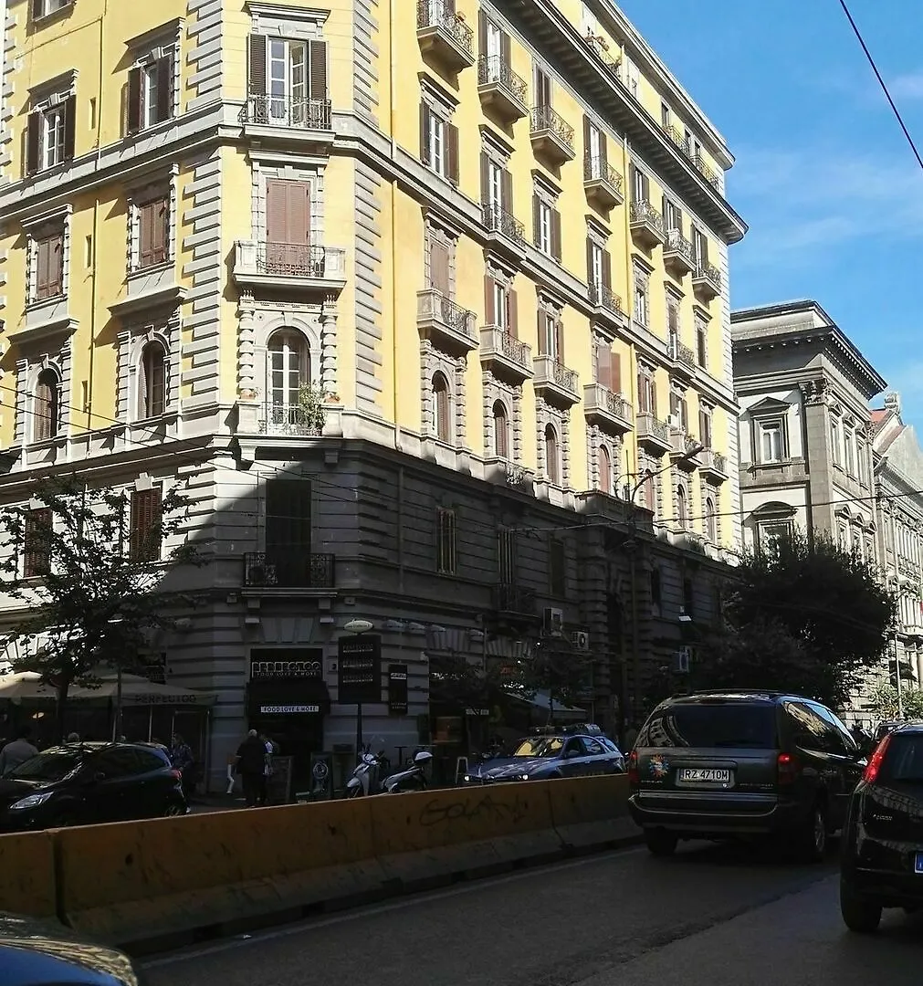 Affittacamere Hotel Be Italian Flat Bovio Napoli